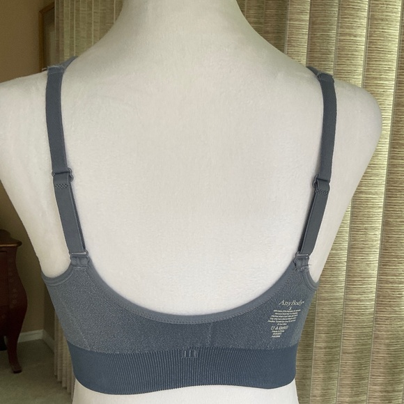 AnyBody Intimates Floral Striped Jacquard Sports Bra Size Small - Picture 10 of 13